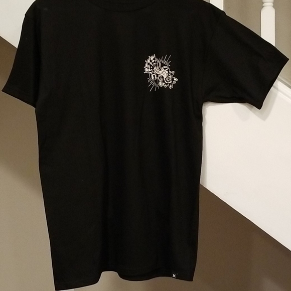 ⛔️SOLD⛔️Hurley Men's Black Tshirt - Picture 1 of 3